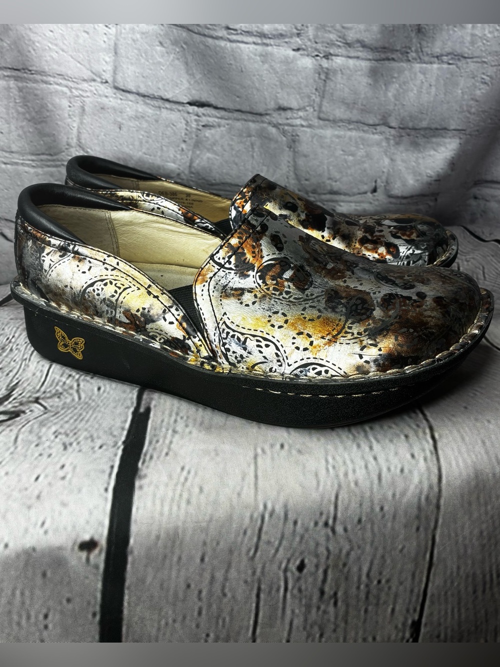 Alegria Maximalist Metallic Corporate Boho Eclectic Chic Leather Clogs Womens 38